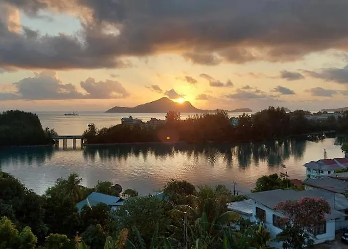 Apartamento Hibiscus House Seychelles Self Catering