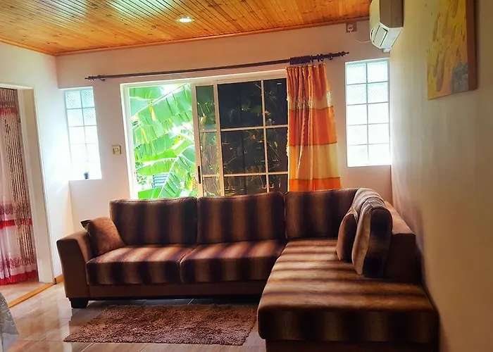 Apartamento Hibiscus House Seychelles Self Catering
