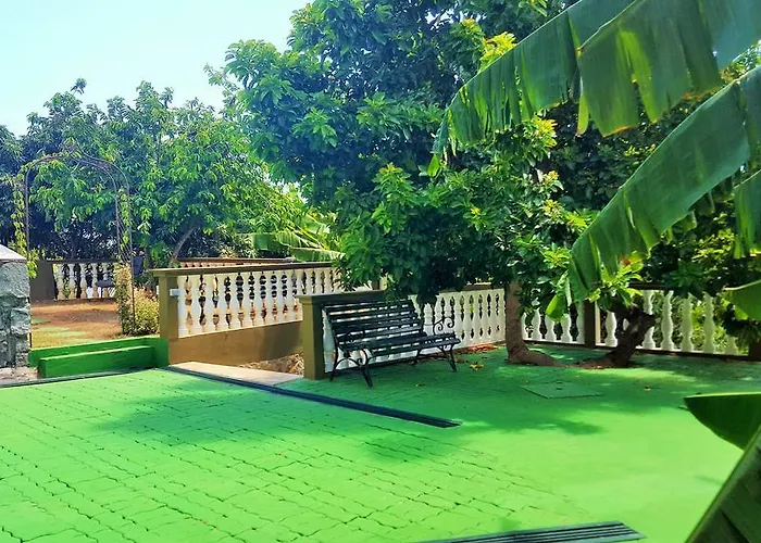 Hibiscus House Seychelles Self Catering * Victoria