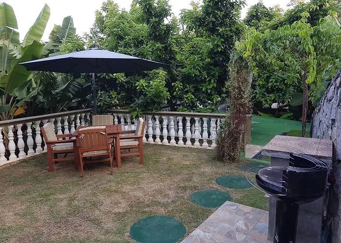 Apartamento Hibiscus House Seychelles Self Catering *