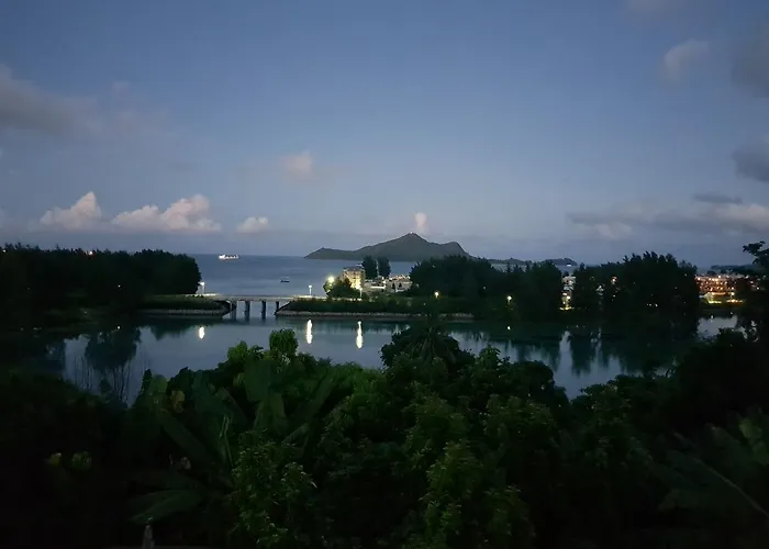 Hibiscus House Seychelles Self Catering *
