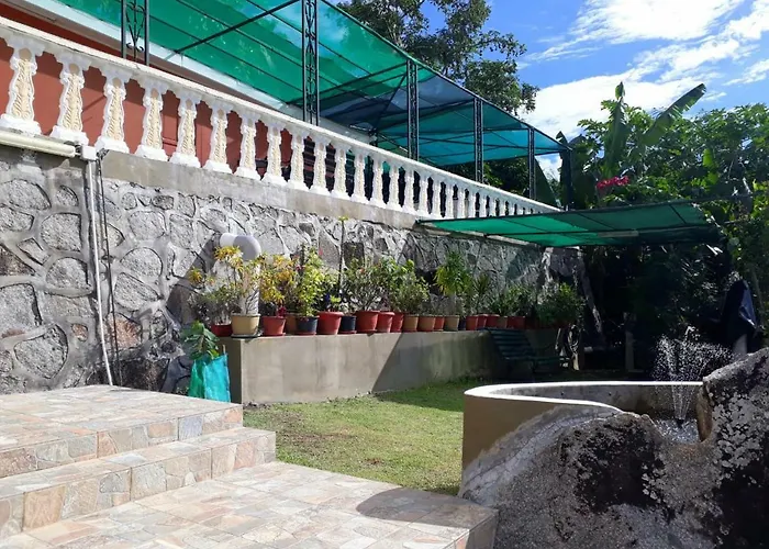 Apartamento Hibiscus House Seychelles Self Catering *